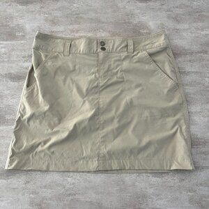 Columbia Womens Size 10 Tan Beige khaki‎ skirt built in shorts hiking outdoors